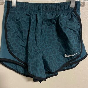 Nike Tempo Dri-Fit Mid-Rise 3 in. Running Shorts